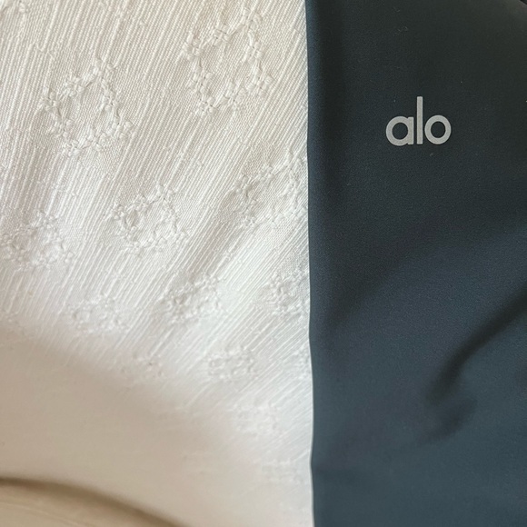 Alo leggings - Picture 6 of 7